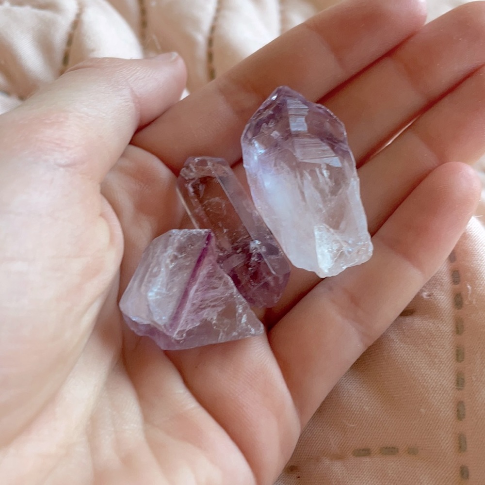 3 small amethyst crystals